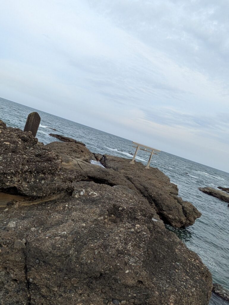 神磯の鳥居 夕方の景色