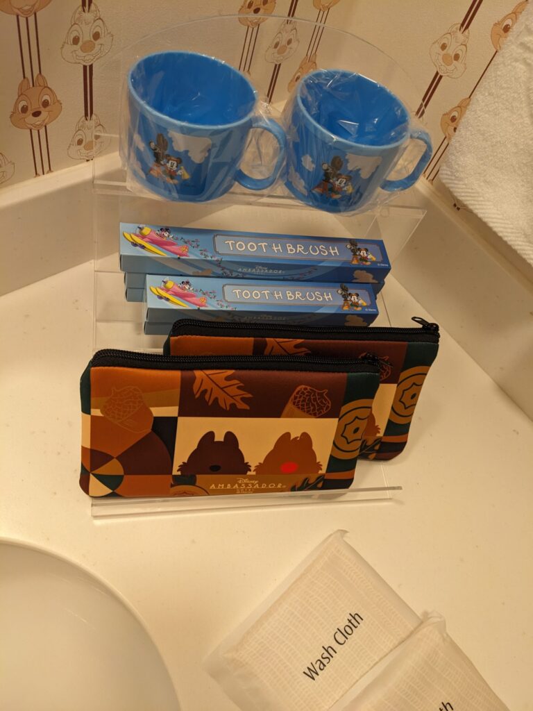 アンバサダーホテル　キャラクタールーム　チップとデールルーム