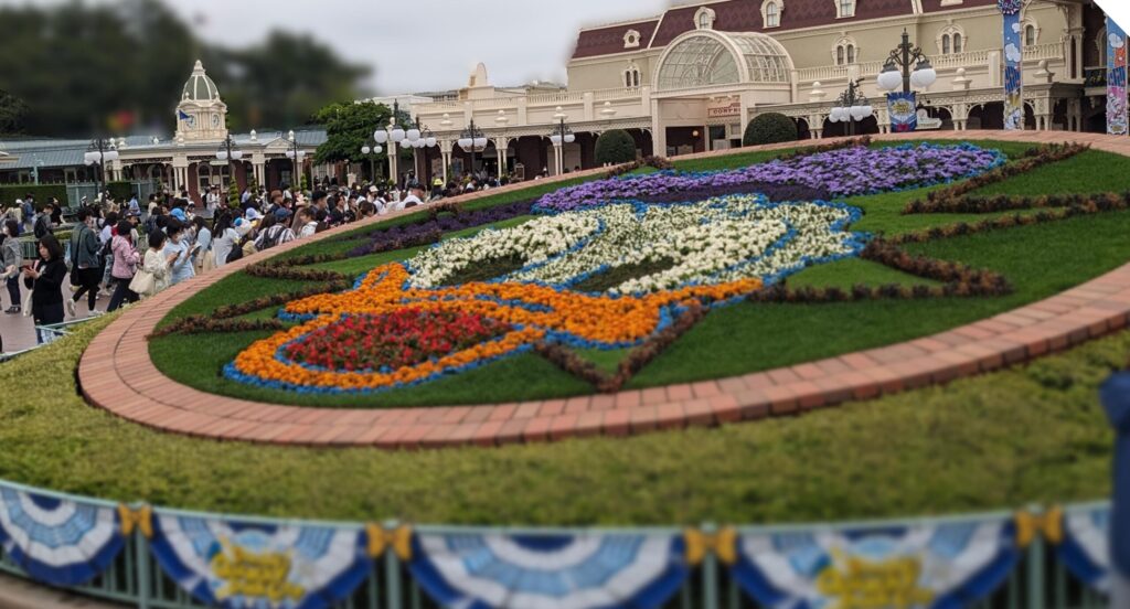 東京ディズニーランド ドナルドのパルパルーザ「クワッキー・ダックシティ」
