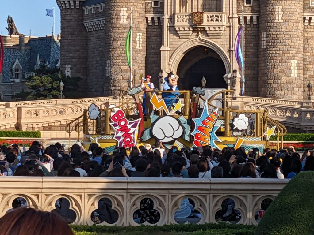 東京ディズニーランド ドナルドのパルパルーザ「クワッキー・ダックシティ」