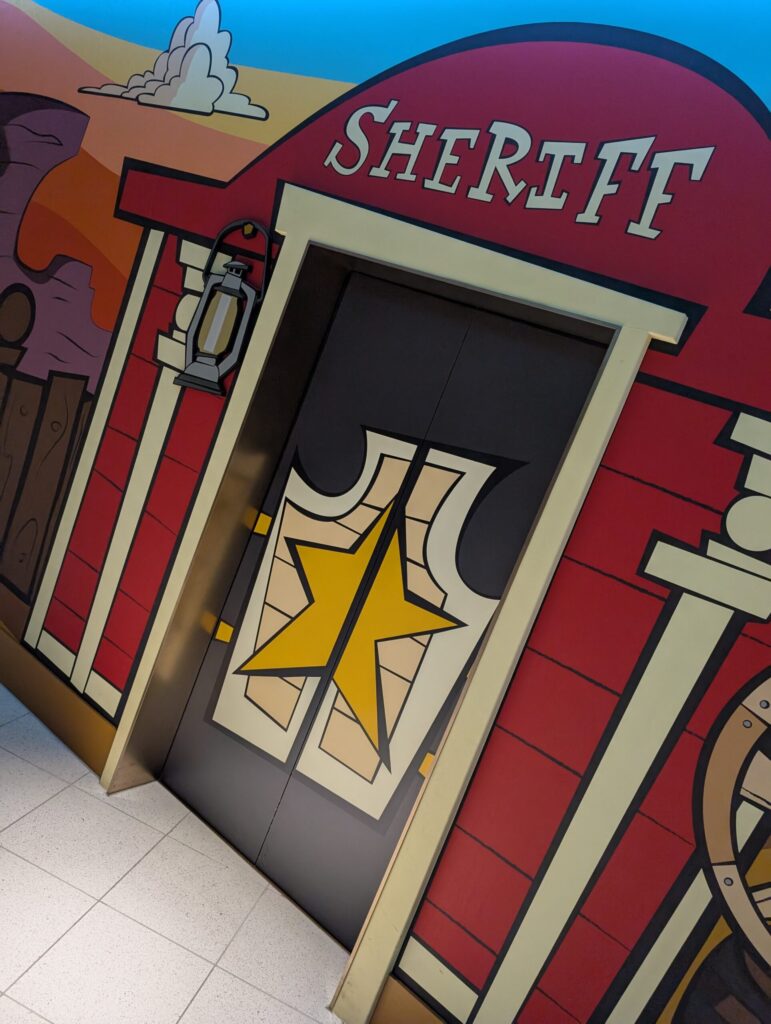 トイストーリーホテル エレベーター