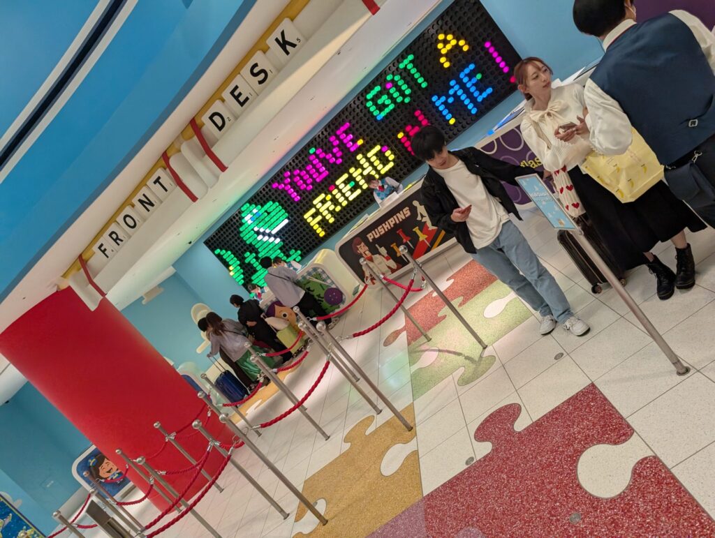 トイストーリーホテル ロビー