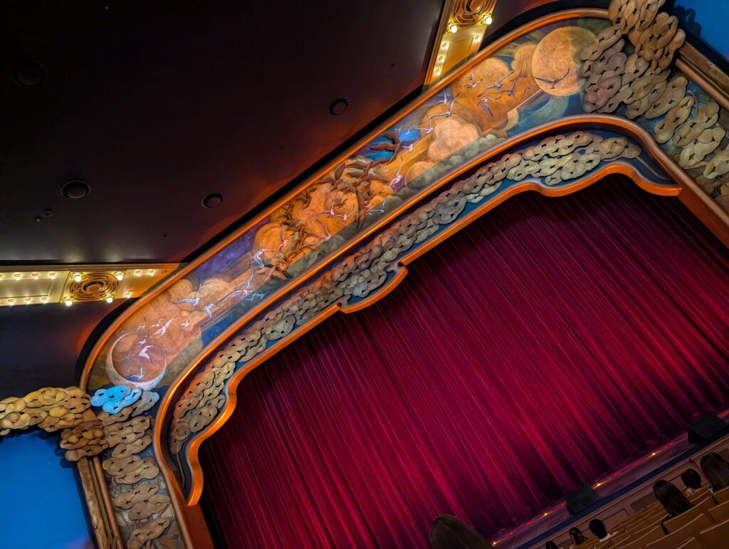 東京ディズニーシー　ビックバンドビート　シアター