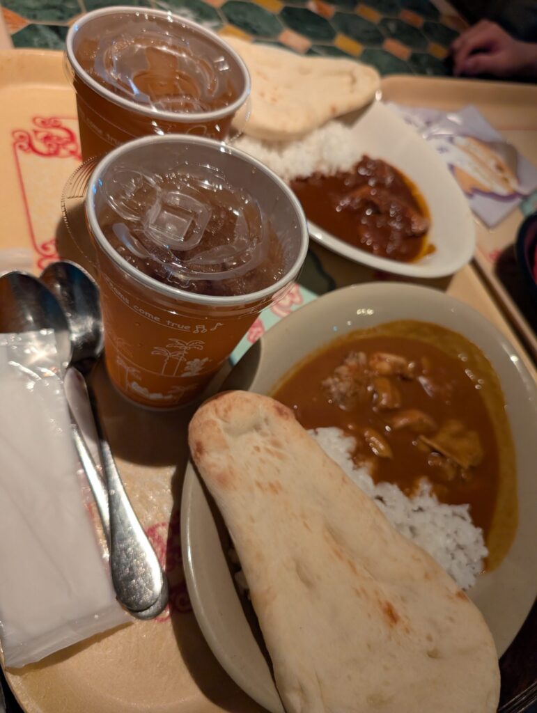 カスバ・フードコート（アラビアンコースト）ビーフカリー（中辛）¥1,100